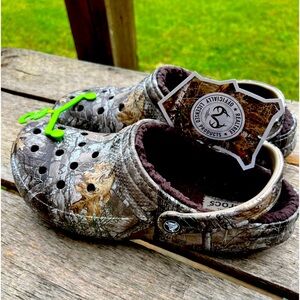 Crocs Classic Insulated Realtree Edge Clogs *Brand New With Tags*
